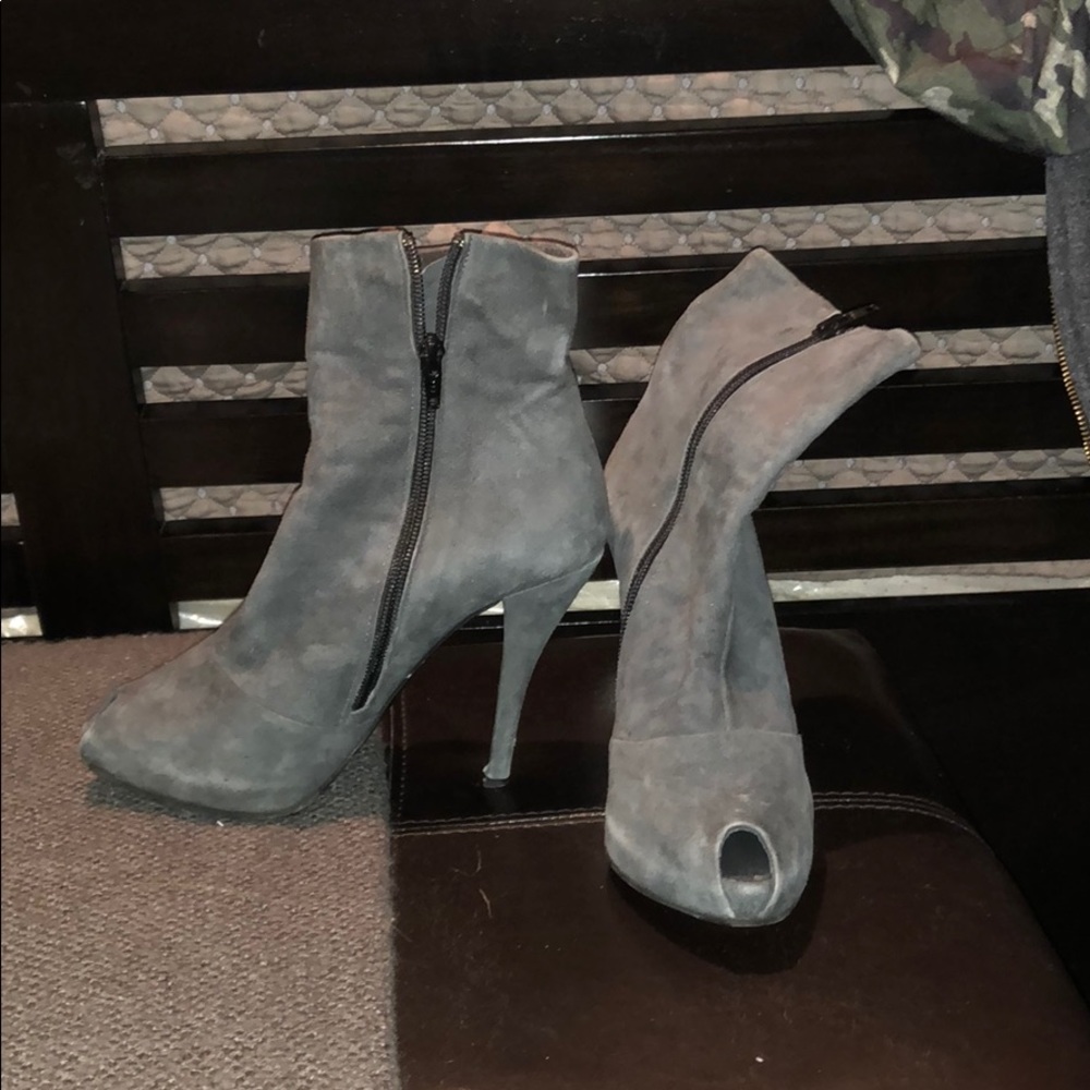 Gently worn Italian peep toe boots!